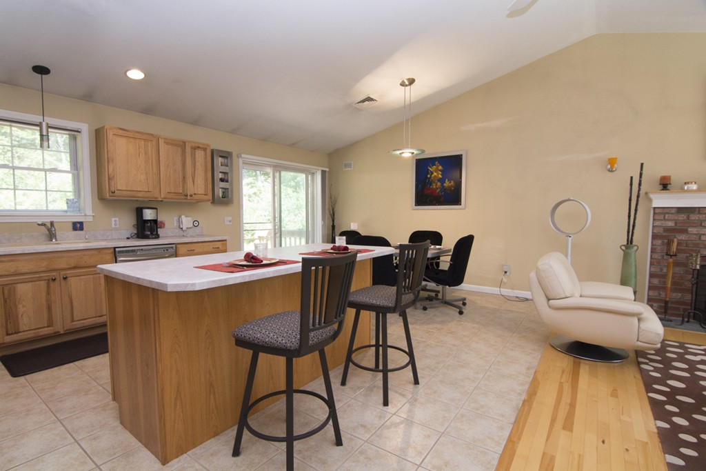7 Town Farm Road North Brookfield, MA 01535 - Photo 4 of 25 Gallery Image 4