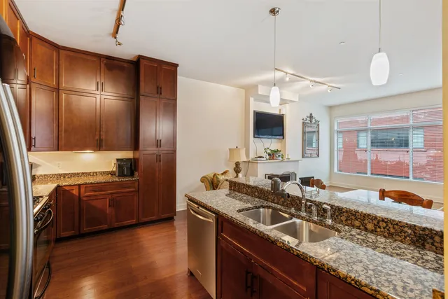 $349,000 | 465 South Main Street, Unit 303, Memphis, TN 38103