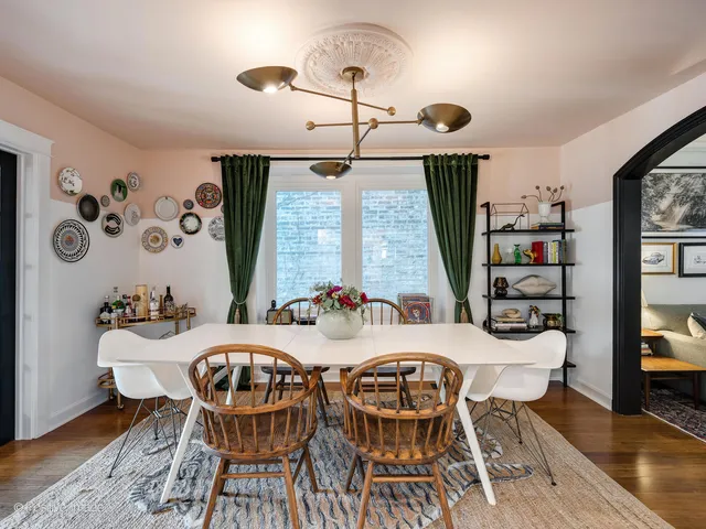 $825,000 | 4017 North Whipple Street, Chicago, IL 60618