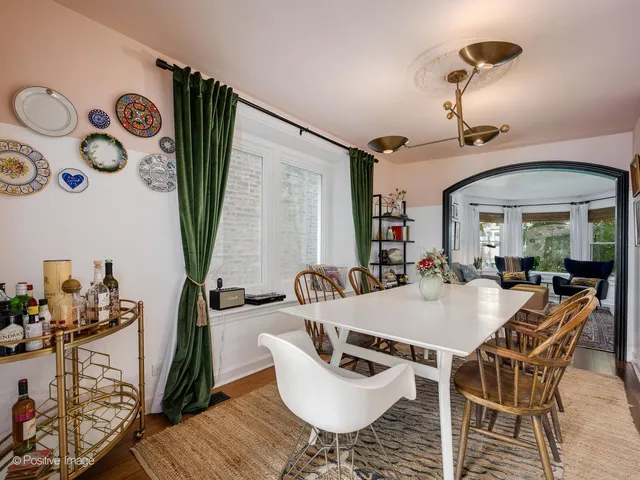 $825,000 | 4017 North Whipple Street, Chicago, IL 60618