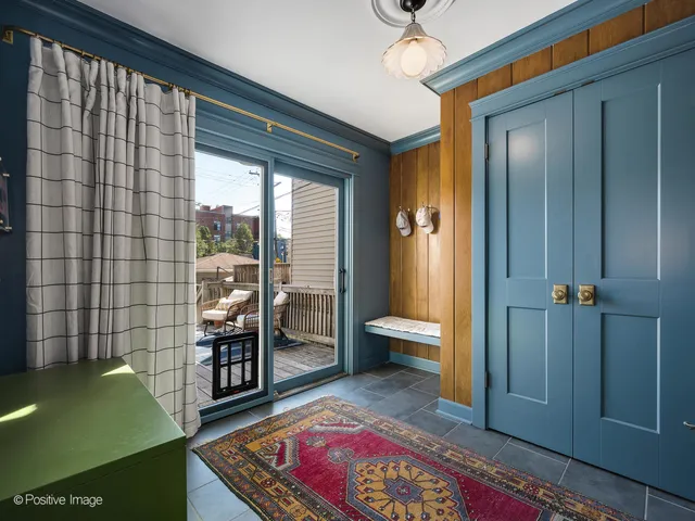 $825,000 | 4017 North Whipple Street, Chicago, IL 60618