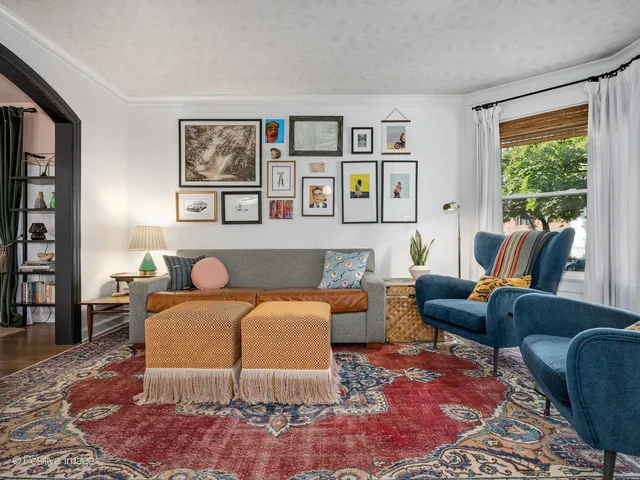 $825,000 | 4017 North Whipple Street, Chicago, IL 60618