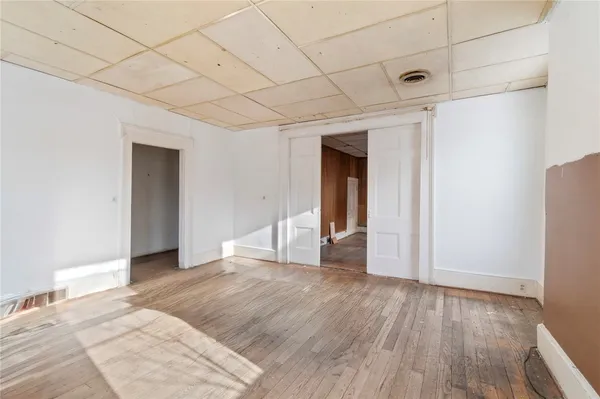 $85,000 | 100 Broad Street, Lyons, NY 14489