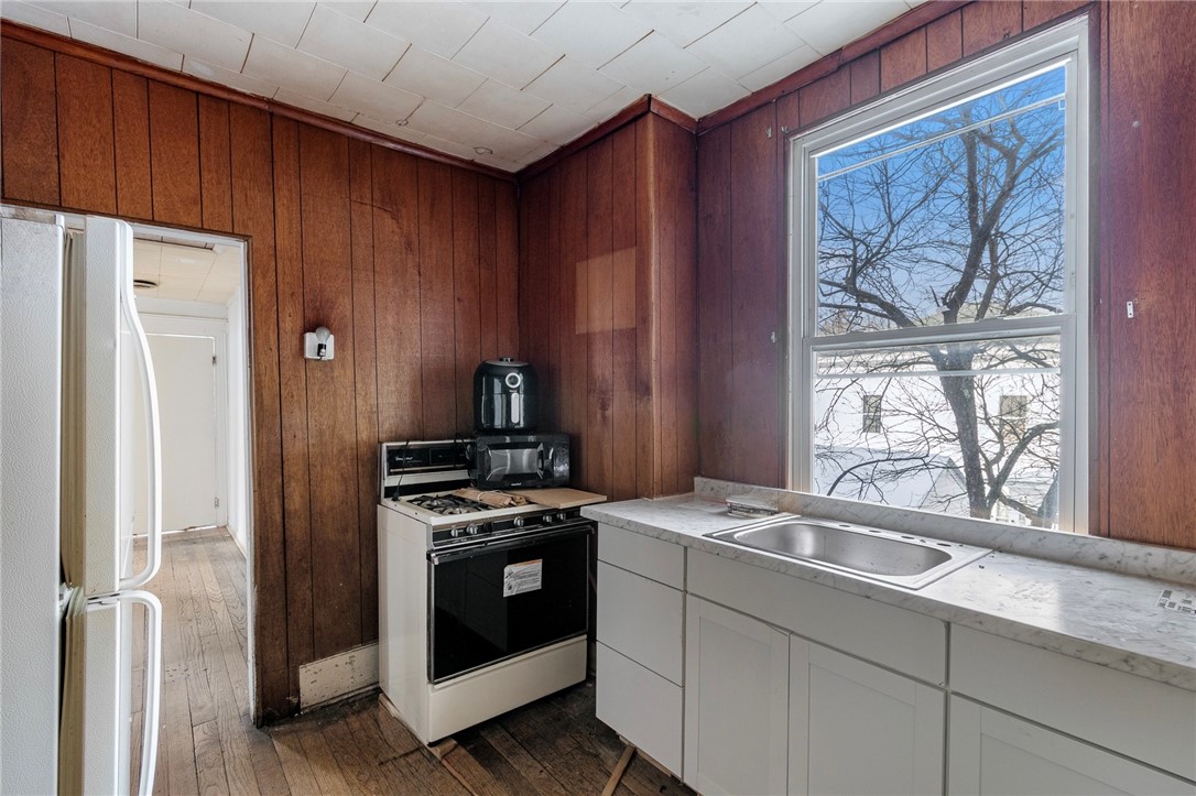 100 Broad Street Lyons, NY 14489 - Photo 25 of 29 Upper