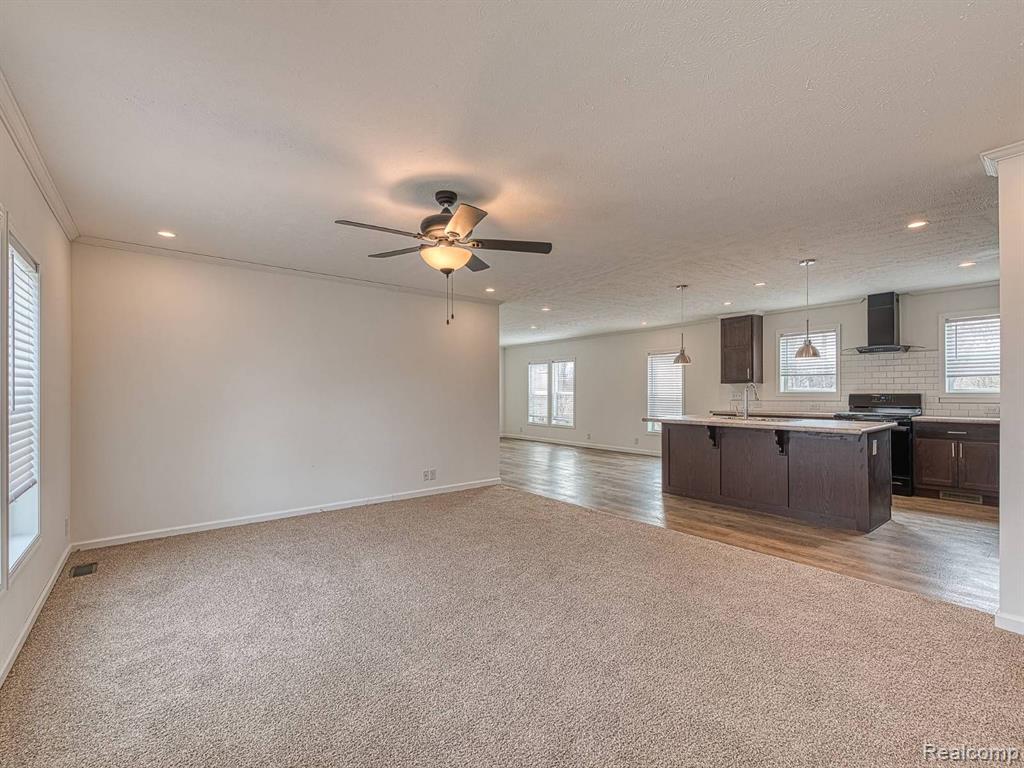33151 Fort Road Road Rockwood, MI 48173 - Photo 8 of 25 Gallery Image 8