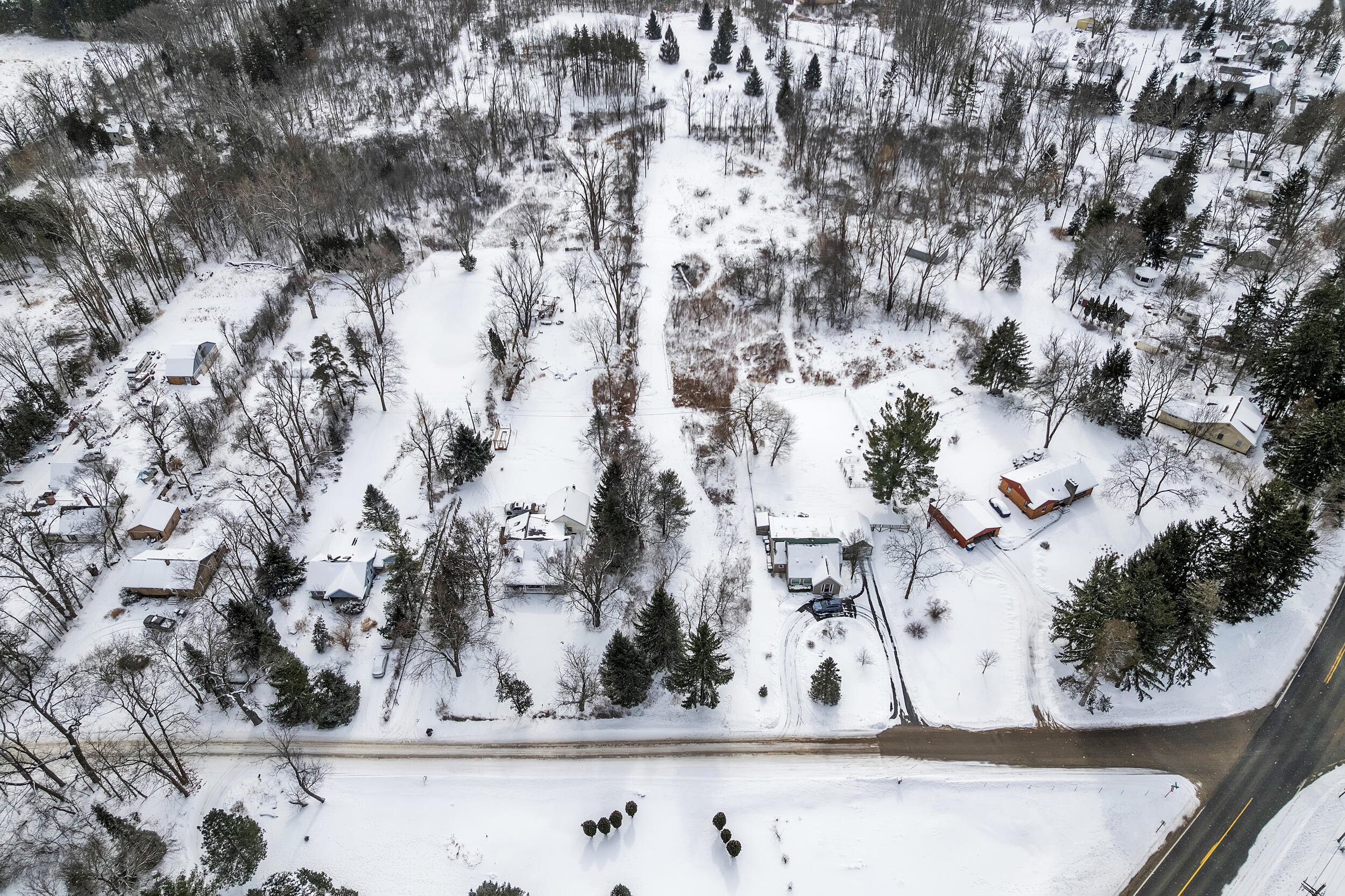 1688-1696 Warren Road Ann Arbor, MI 48105 - Photo 17 of 20 warren-16