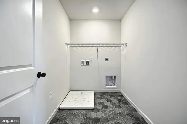 a view of utility room