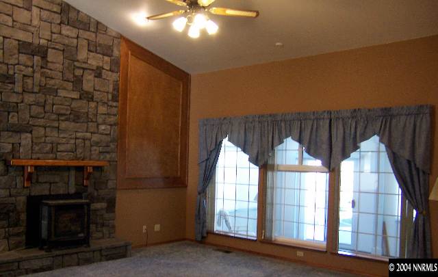 844 Huffaker Estates Circle Reno, NV 89511 - Photo 4 of 6 Photo 4