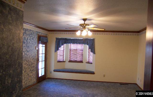 844 Huffaker Estates Circle Reno, NV 89511 - Photo 5 of 6 Photo 5