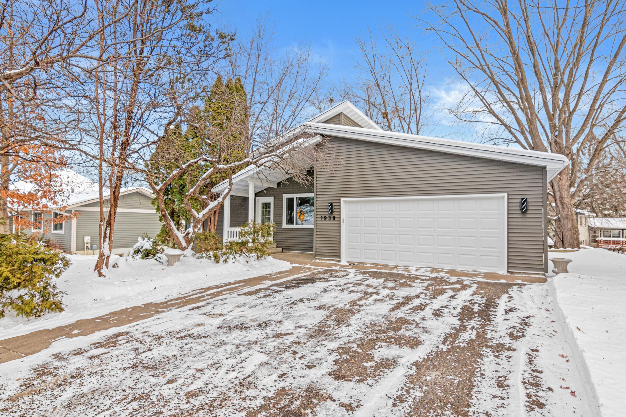 1939 Long Lake Road New Brighton, MN 55112 - Photo 1 of 1