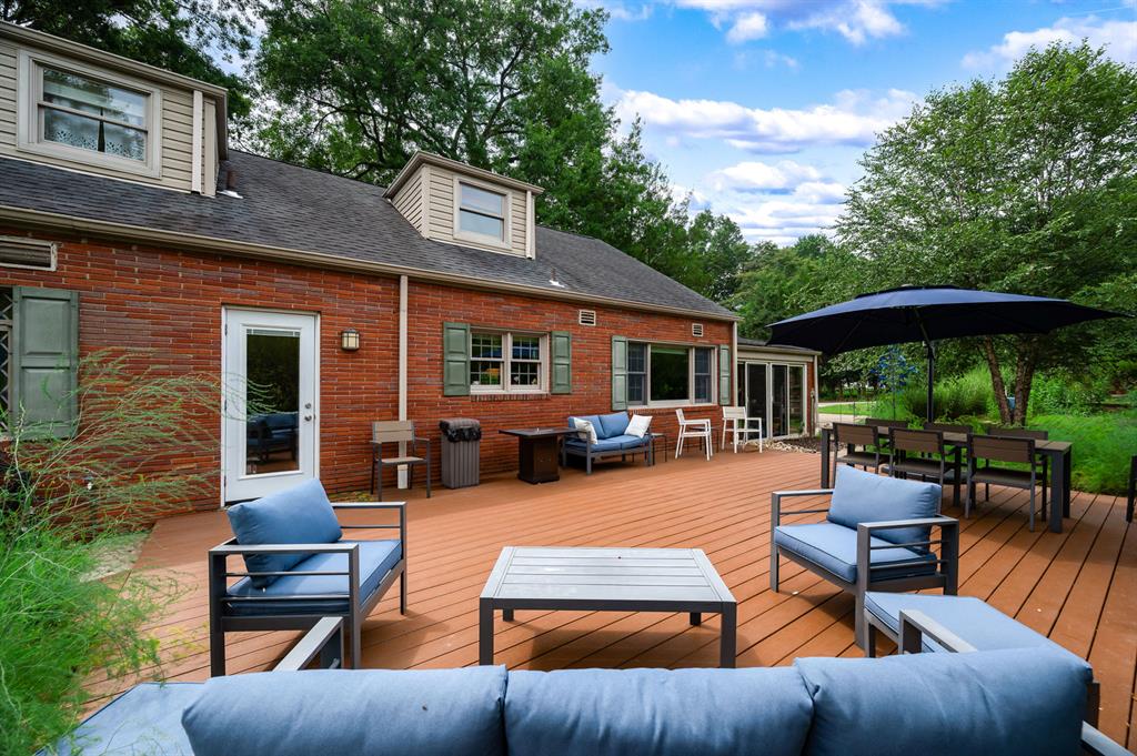2316 Clearvue Road Pittsburgh, PA 15237 - Photo 34 of 37 Gallery Image 34