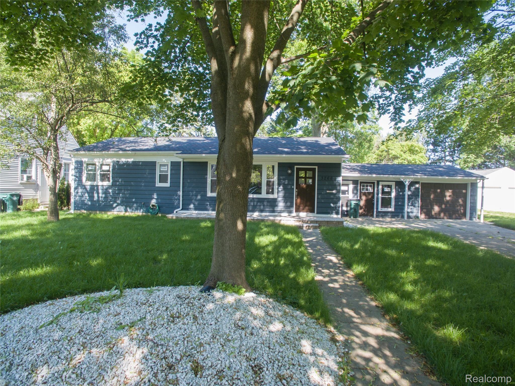 3266 Harvard Road Royal Oak, MI 48073 - Photo 1 of 60 Harvard RO-75.jpg