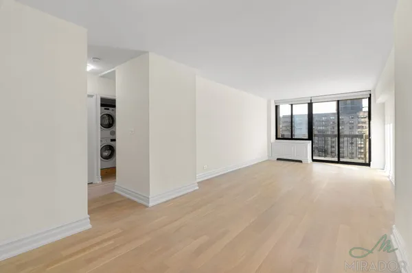 $6,000 | 145 West 67th Street, Unit 40J | Upper West Side