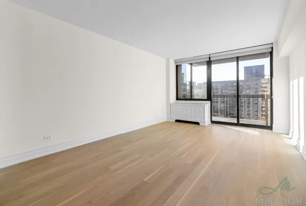 $6,000 | 145 West 67th Street, Unit 40J | Upper West Side