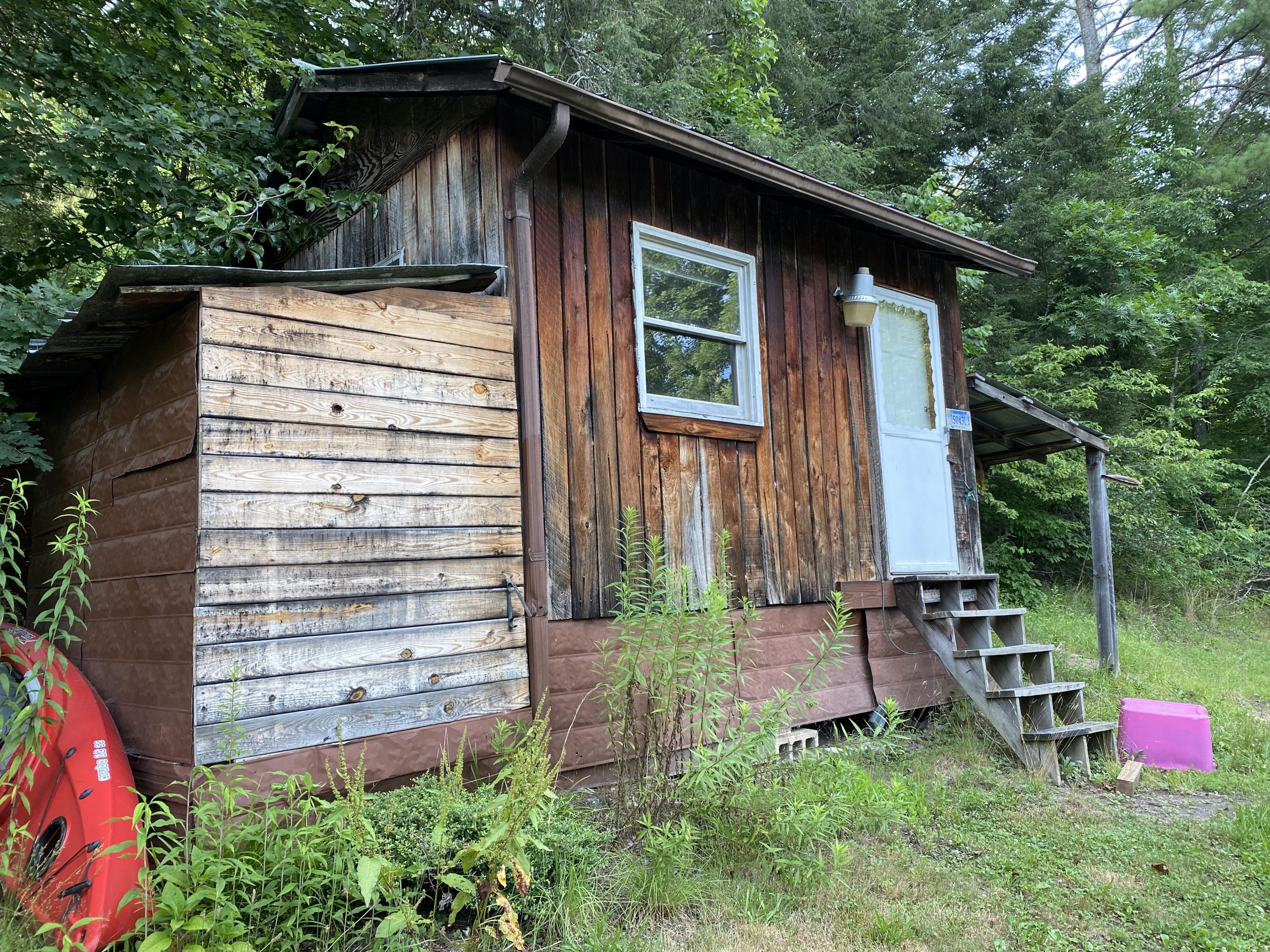 11618 Alfred Cox Road Pound, VA 24279 - Photo 28 of 30 3ECBB584-6779-4196-87FB-992420D4BB4F