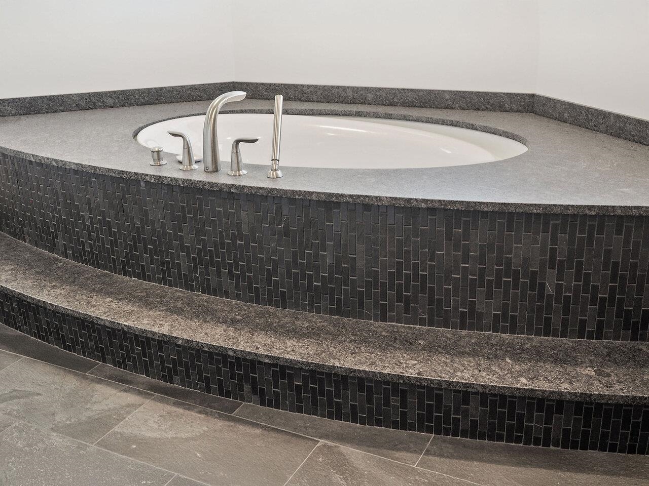 541 Golf Course Road South Burlington, VT 05403 - Photo 11 of 34