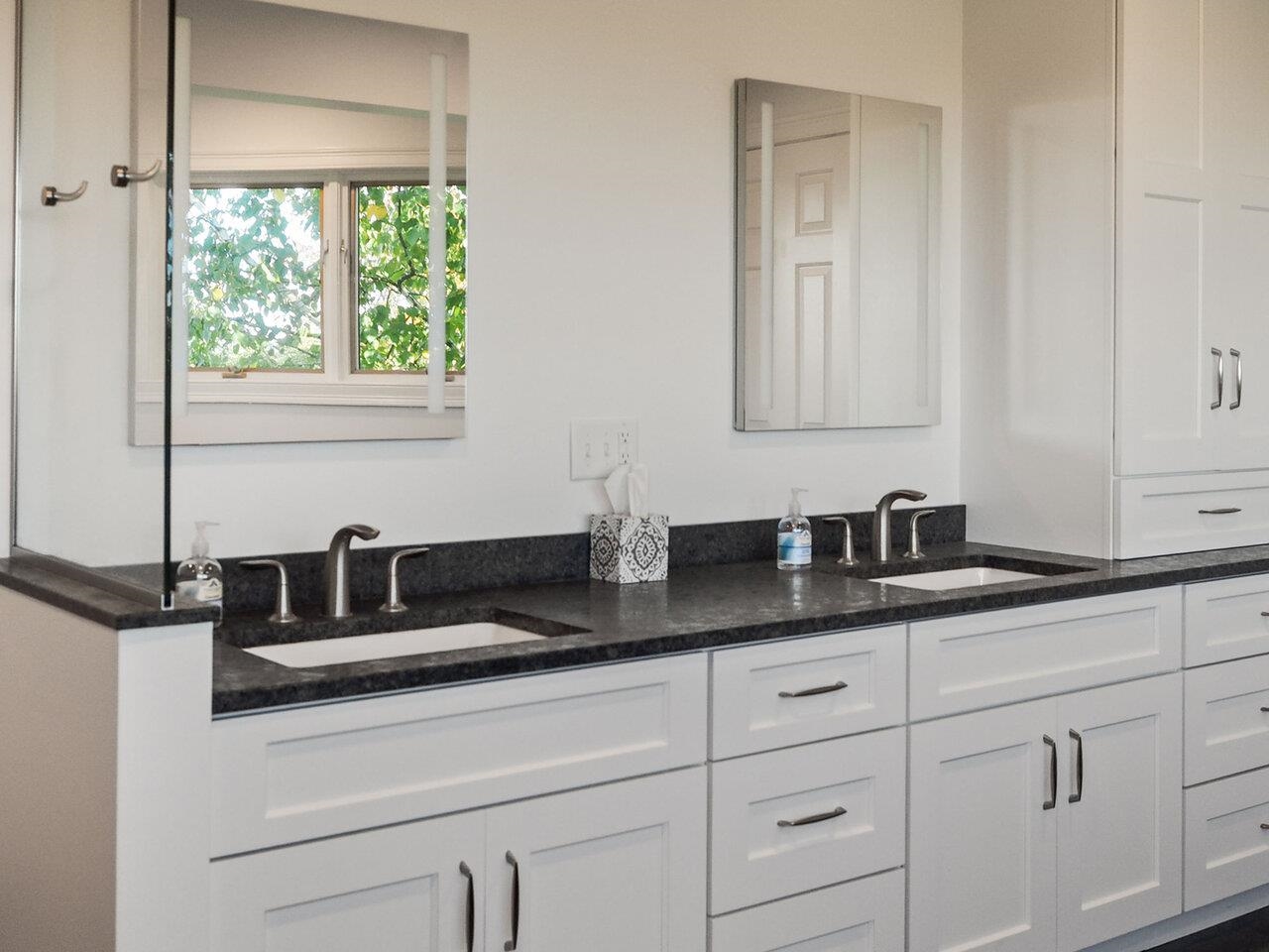 541 Golf Course Road South Burlington, VT 05403 - Photo 9 of 34