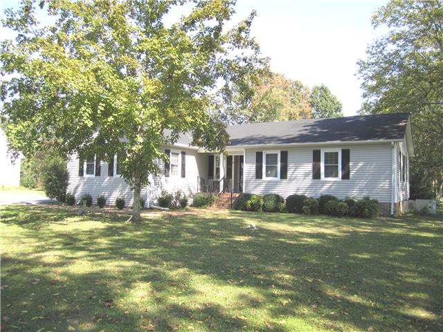 221 Robinhood Road Pulaski, TN 38478 - Photo 17 of 17 Right Front Side of the House