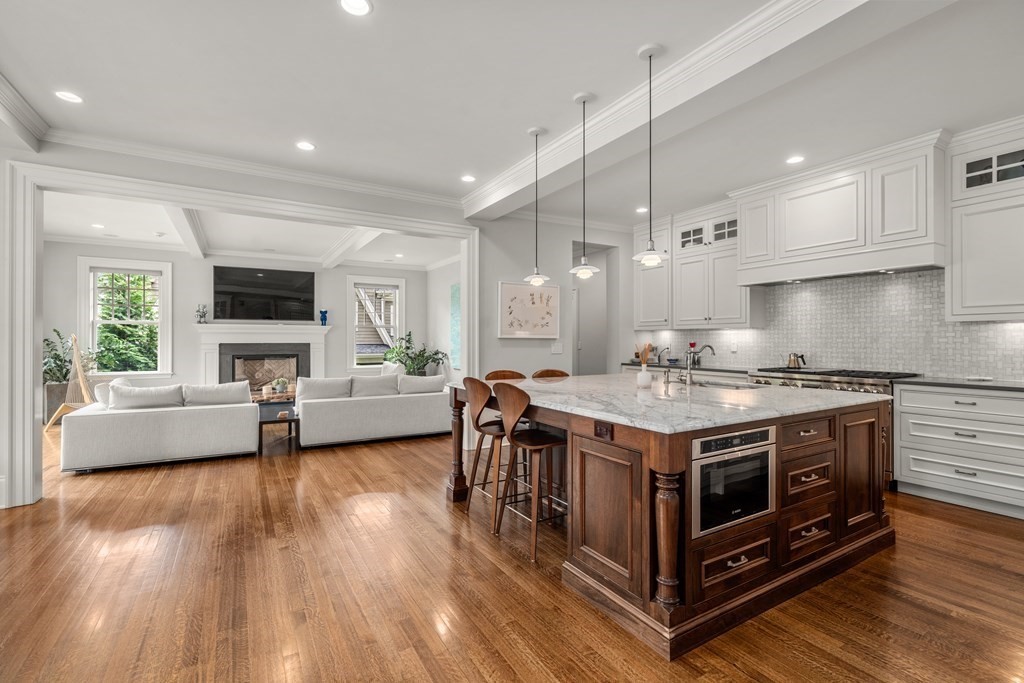 203 Windsor Road Newton, MA 02468 - Photo 8 of 25