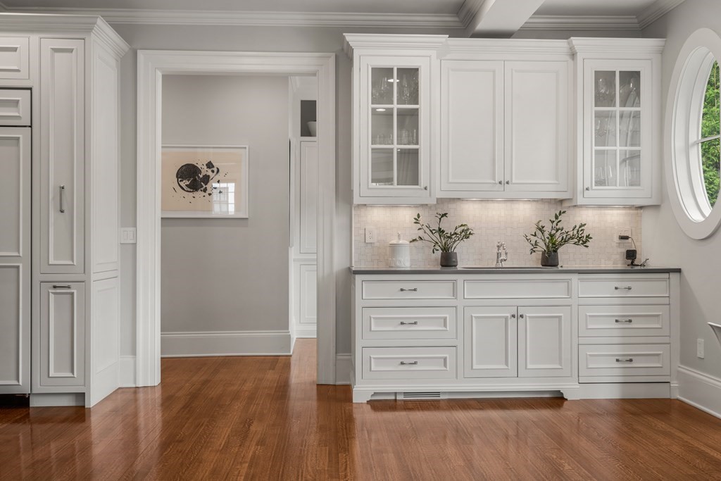 203 Windsor Road Newton, MA 02468 - Photo 9 of 25