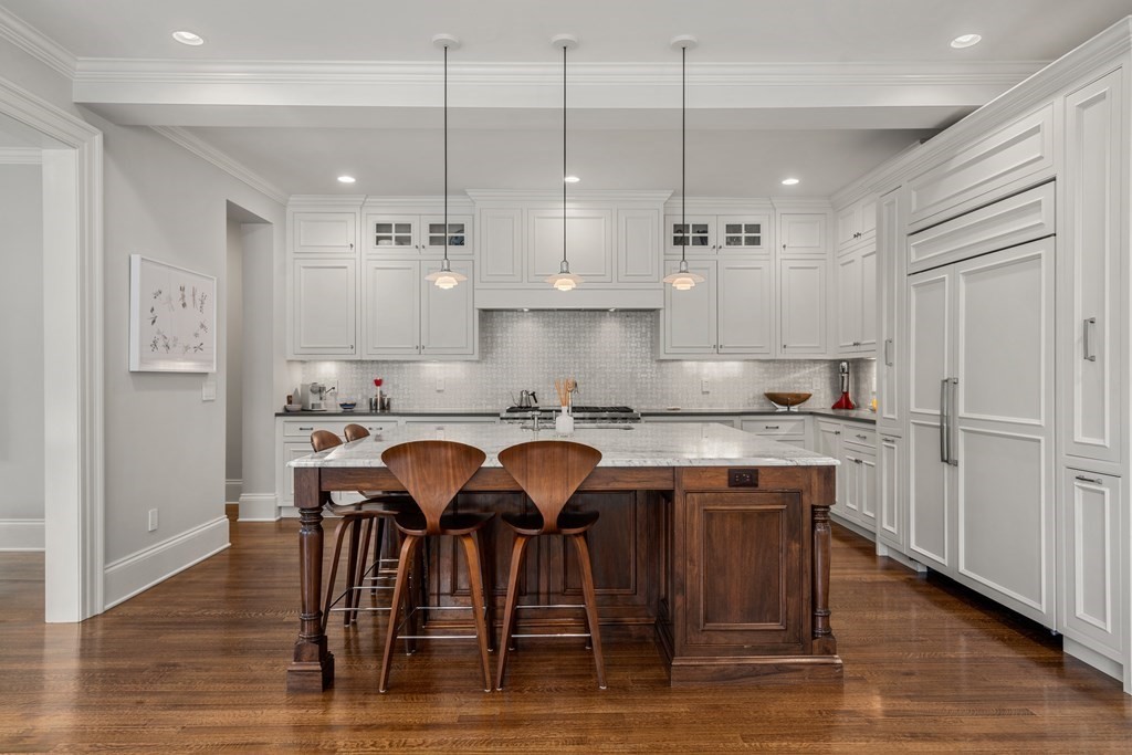 203 Windsor Road Newton, MA 02468 - Photo 10 of 25