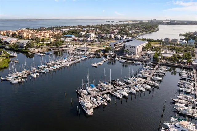 $250,000 | 6436 Rubia Circle, Apollo Beach, FL 33572