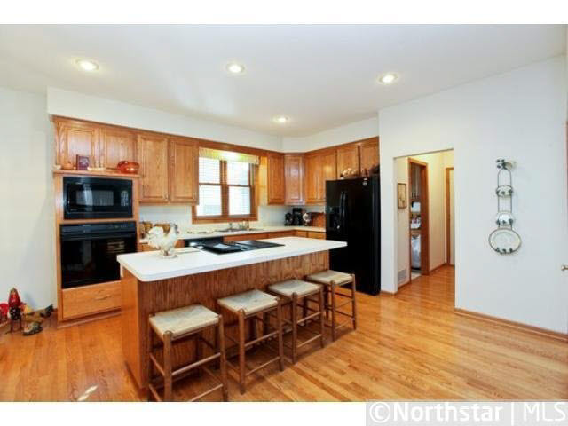 13790 Elkhart Road Apple Valley, MN 55124 - Photo 4 of 12