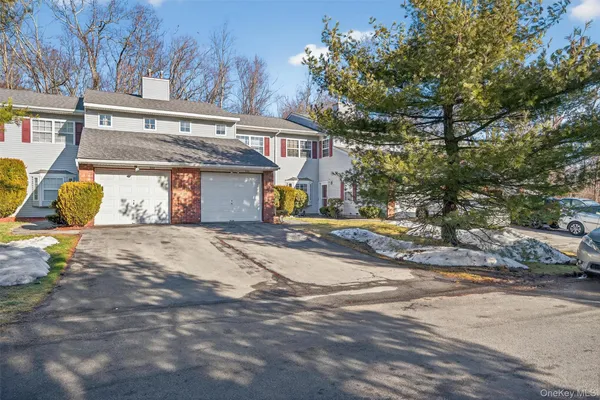 $395,000 | 223 Eagleton Drive, Monroe, NY 10950