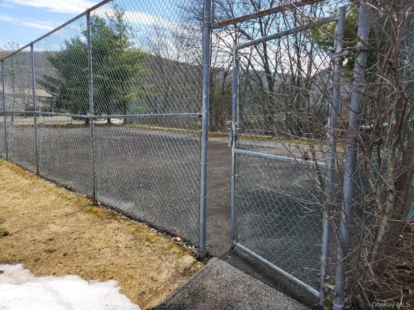 $395,000 | 223 Eagleton Drive, Monroe, NY 10950