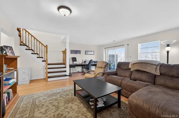 $395,000 | 223 Eagleton Drive, Monroe, NY 10950