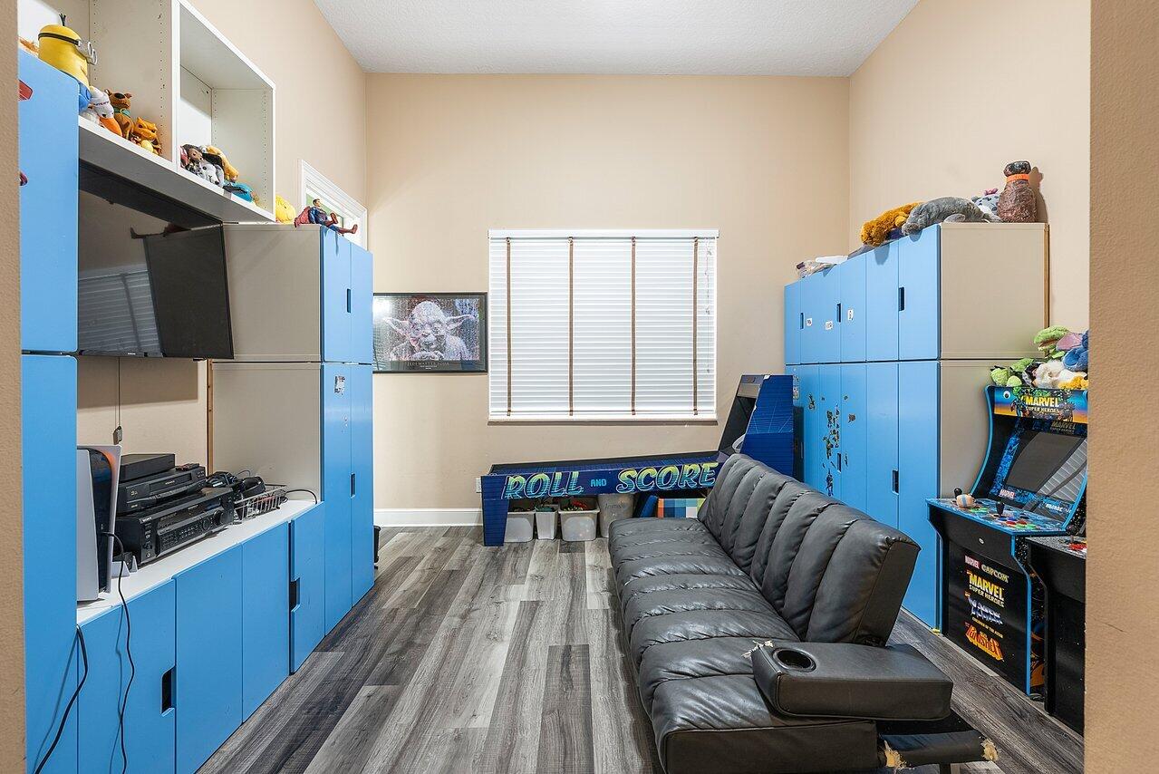 17641 Middlebrook Way Boca Raton, FL 33496 - Photo 23 of 59 Bedroom 1