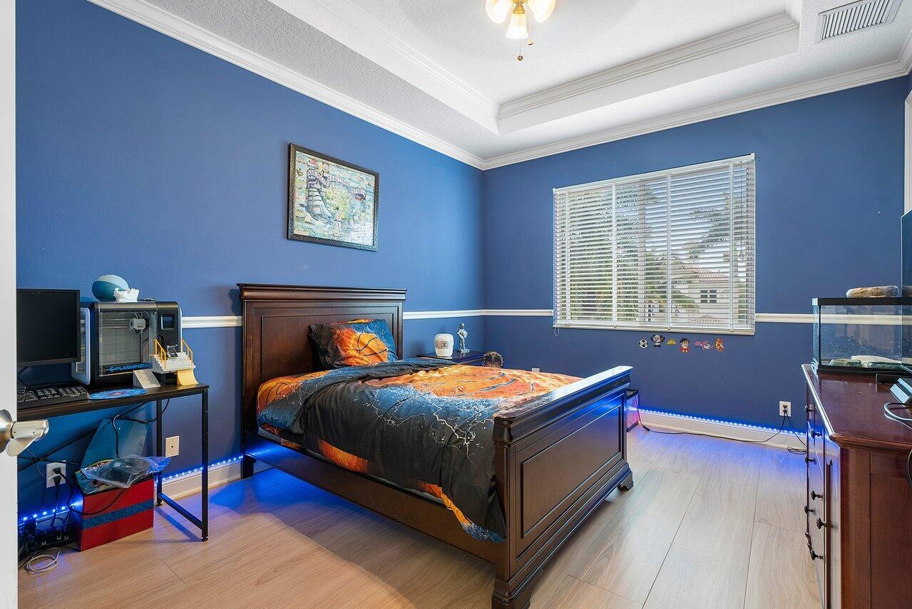 17641 Middlebrook Way Boca Raton, FL 33496 - Photo 32 of 59 Bedroom 4