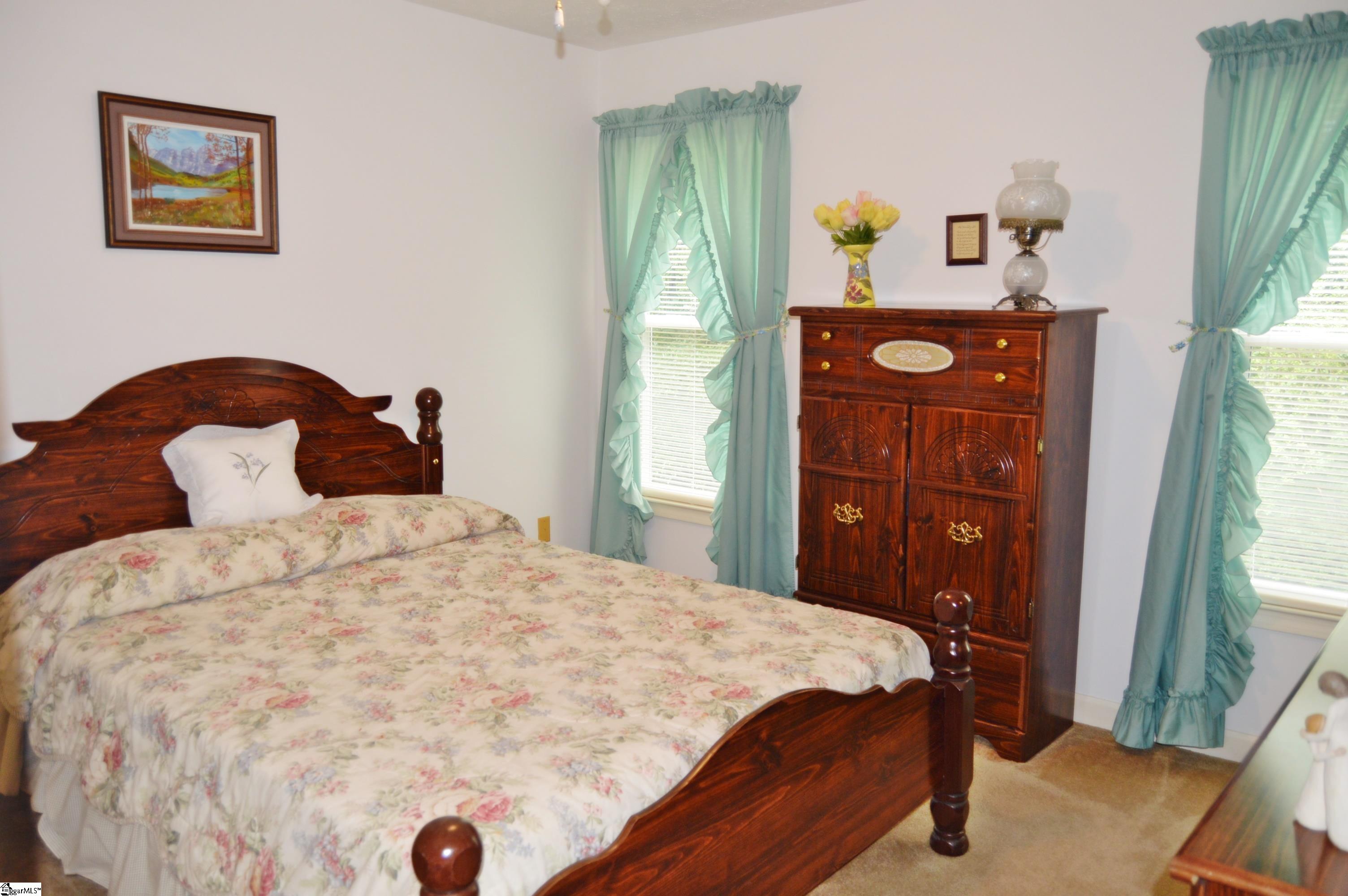 309 Cobblestone Road Greenville, SC 29615 - Photo 20 of 33 Gallery Image 20