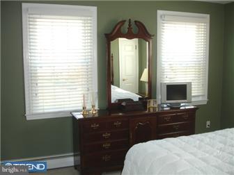 860 Medway Road Philadelphia, PA 19115 - Photo 9 of 12