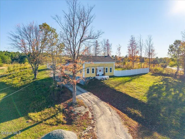 $369,900 | 3078 Highway 7, Pittstown, NY 12094