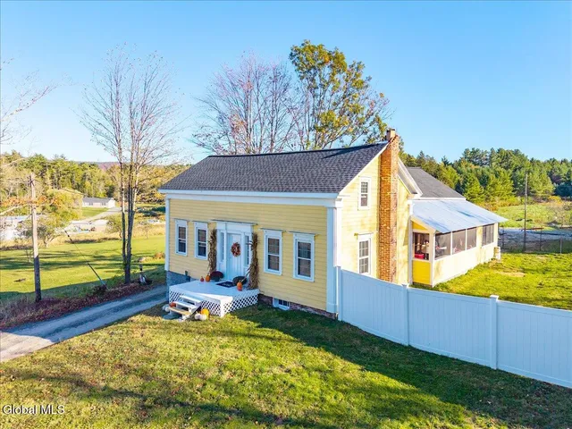 $369,900 | 3078 Highway 7, Pittstown, NY 12094