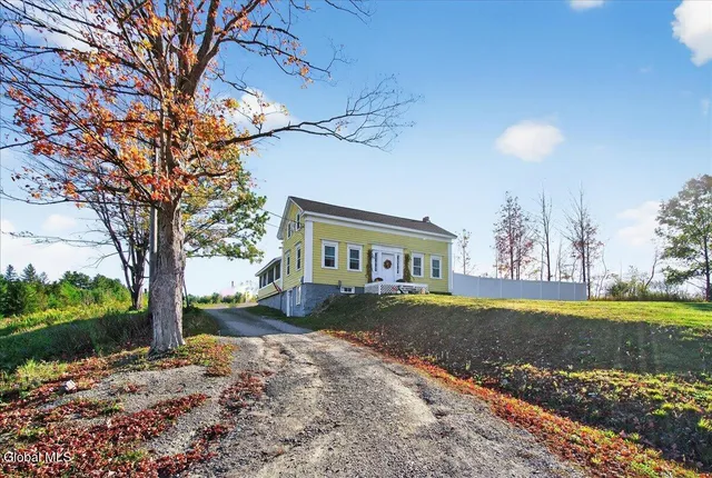 $369,900 | 3078 Highway 7, Pittstown, NY 12094