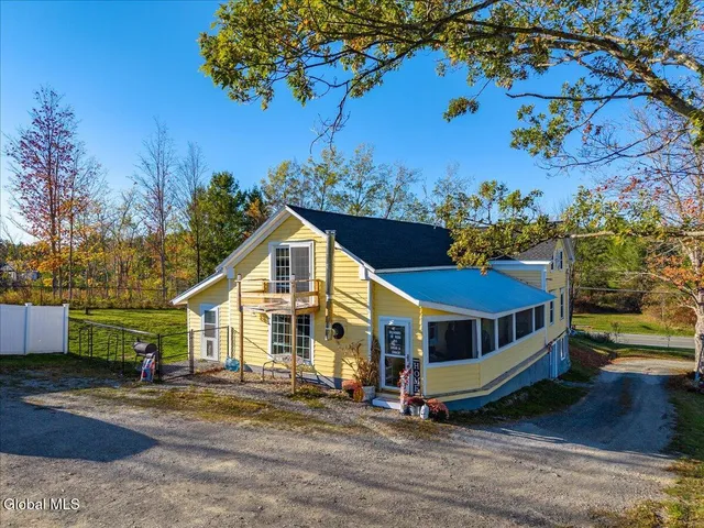 $369,900 | 3078 Highway 7, Pittstown, NY 12094