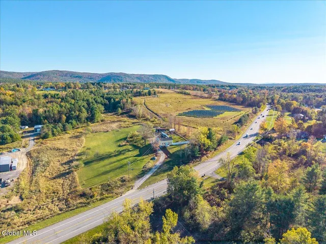 $369,900 | 3078 Highway 7, Pittstown, NY 12094