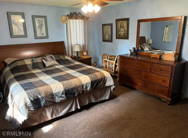 $399,000 | 205 Wacker Drive, Glencoe, MN 55336