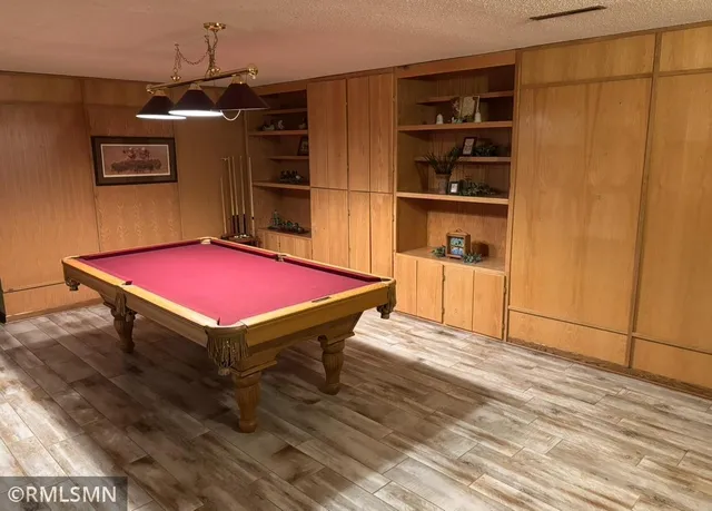 $399,000 | 205 Wacker Drive, Glencoe, MN 55336