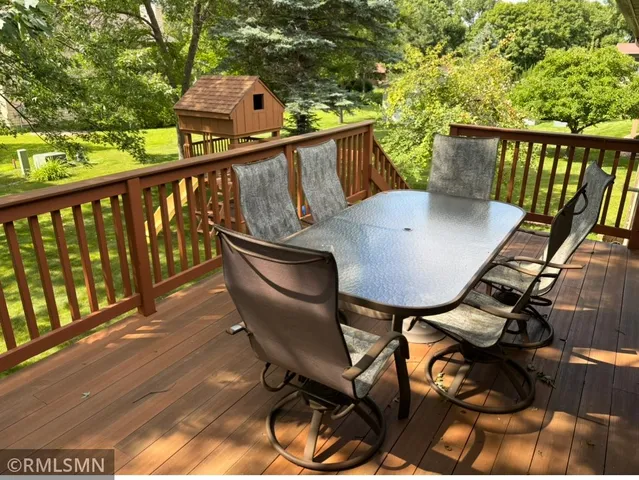 $399,000 | 205 Wacker Drive, Glencoe, MN 55336