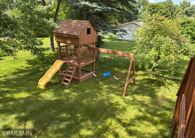 $399,000 | 205 Wacker Drive, Glencoe, MN 55336