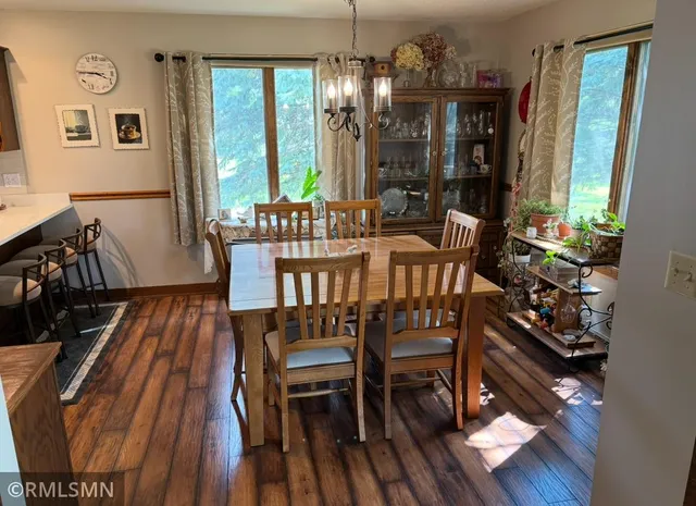 $399,000 | 205 Wacker Drive, Glencoe, MN 55336