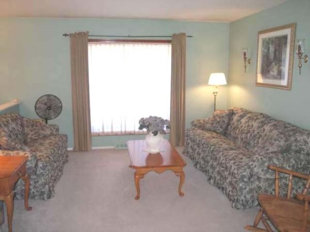 6139 North Hamilton Road Peoria, IL 61614 - Photo 7 of 8 Gallery Image 7