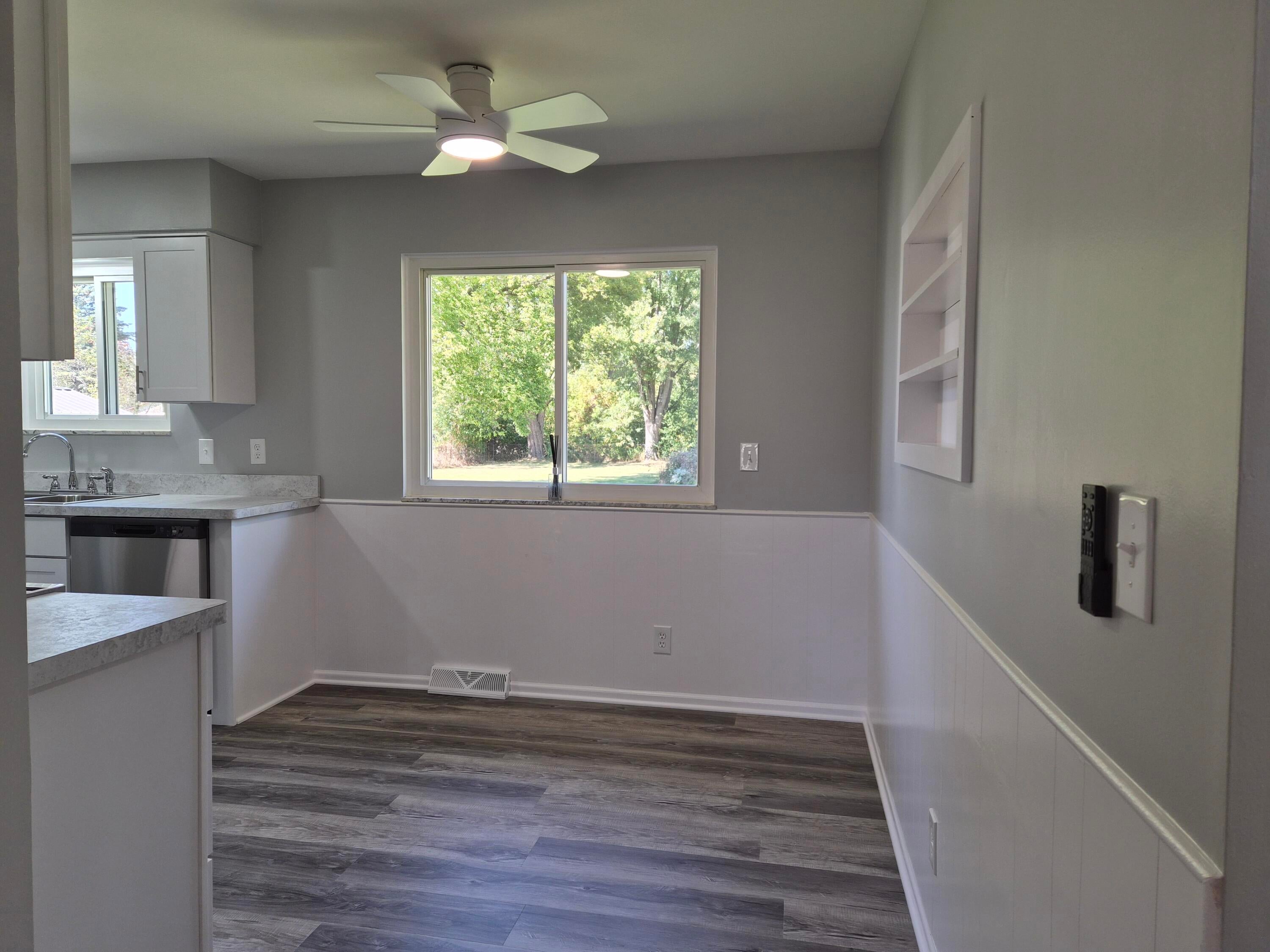 2299 Lavelle Road Flint, MI 48504 - Photo 19 of 77 32314