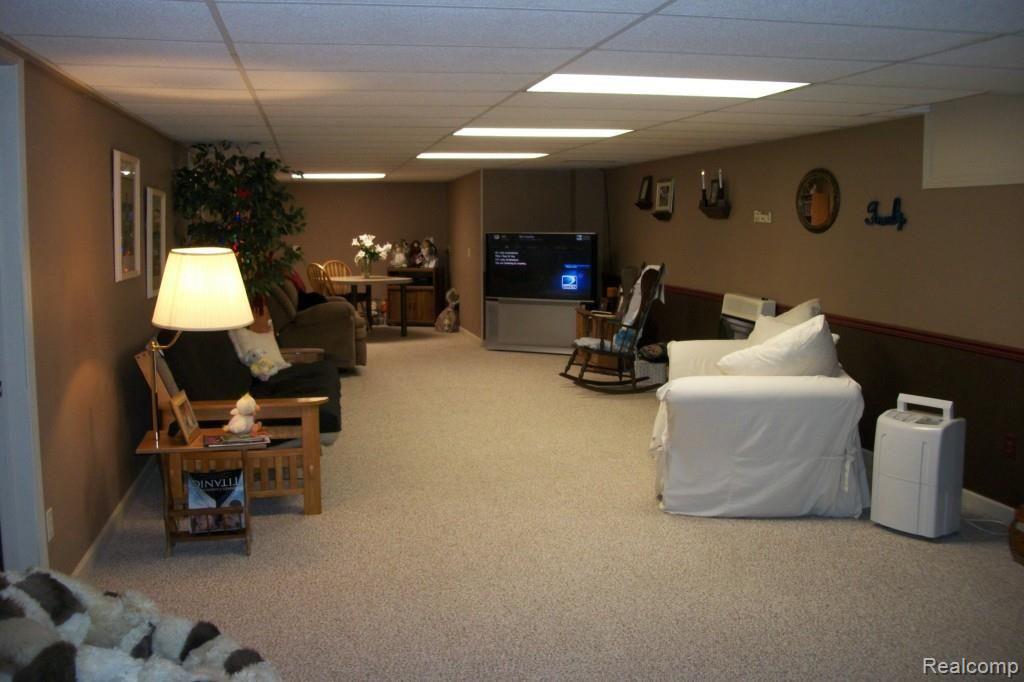 6729 Bell Road Birch Run, MI 48415 - Photo 22 of 33 100_1297.jpg