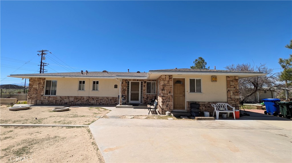 18510 Seneca Road Apple Valley, CA 92307 - Photo 1 of 1
