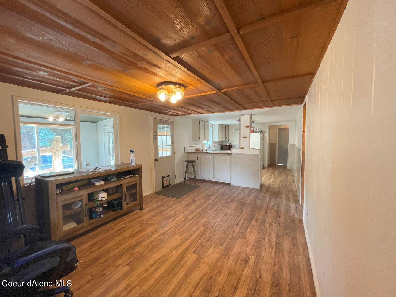 6695 Nez Perce Street, Bonners Ferry, ID 83805 Compass