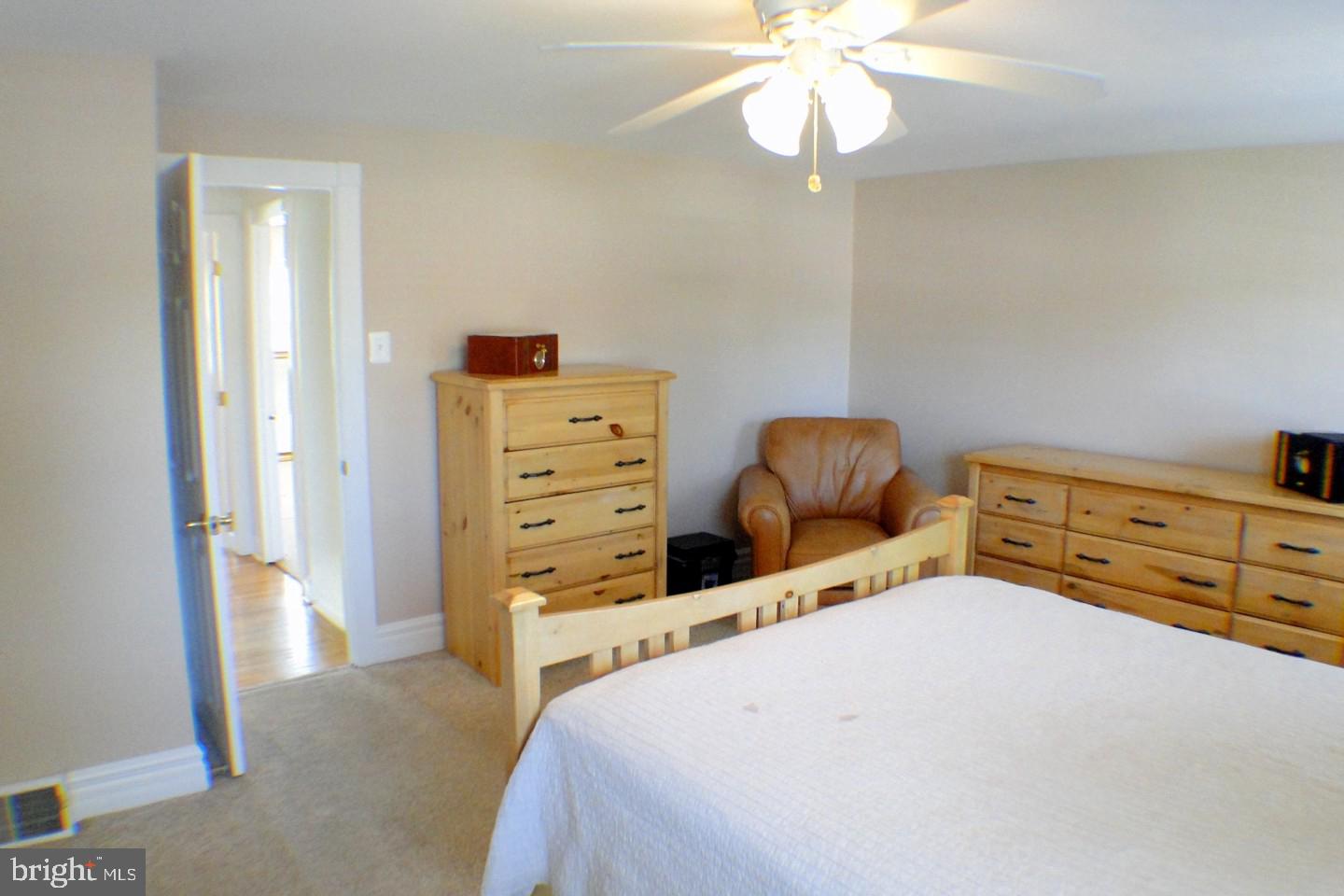 3072 Secane Place Philadelphia, PA 19154 - Photo 13 of 28